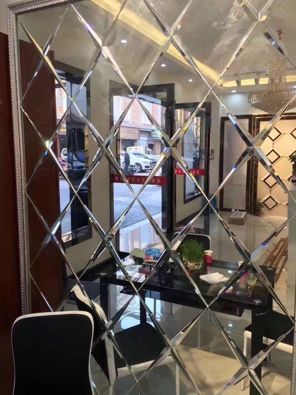 Decorative Diamond Shape Beveled Mirror Wall